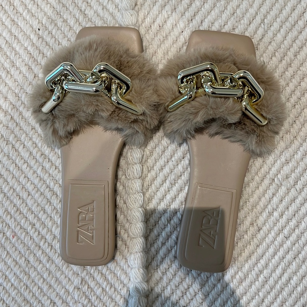 Lightly worn Zara slides.